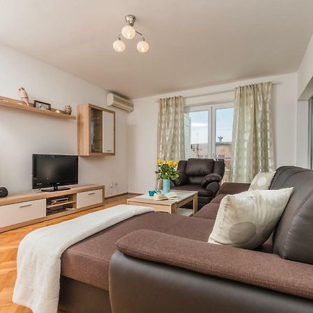 Apartment Marty تْسْغيكفانِتْسا المظهر الخارجي الصورة