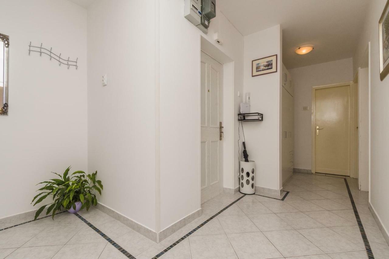 Apartment Marty تْسْغيكفانِتْسا المظهر الخارجي الصورة