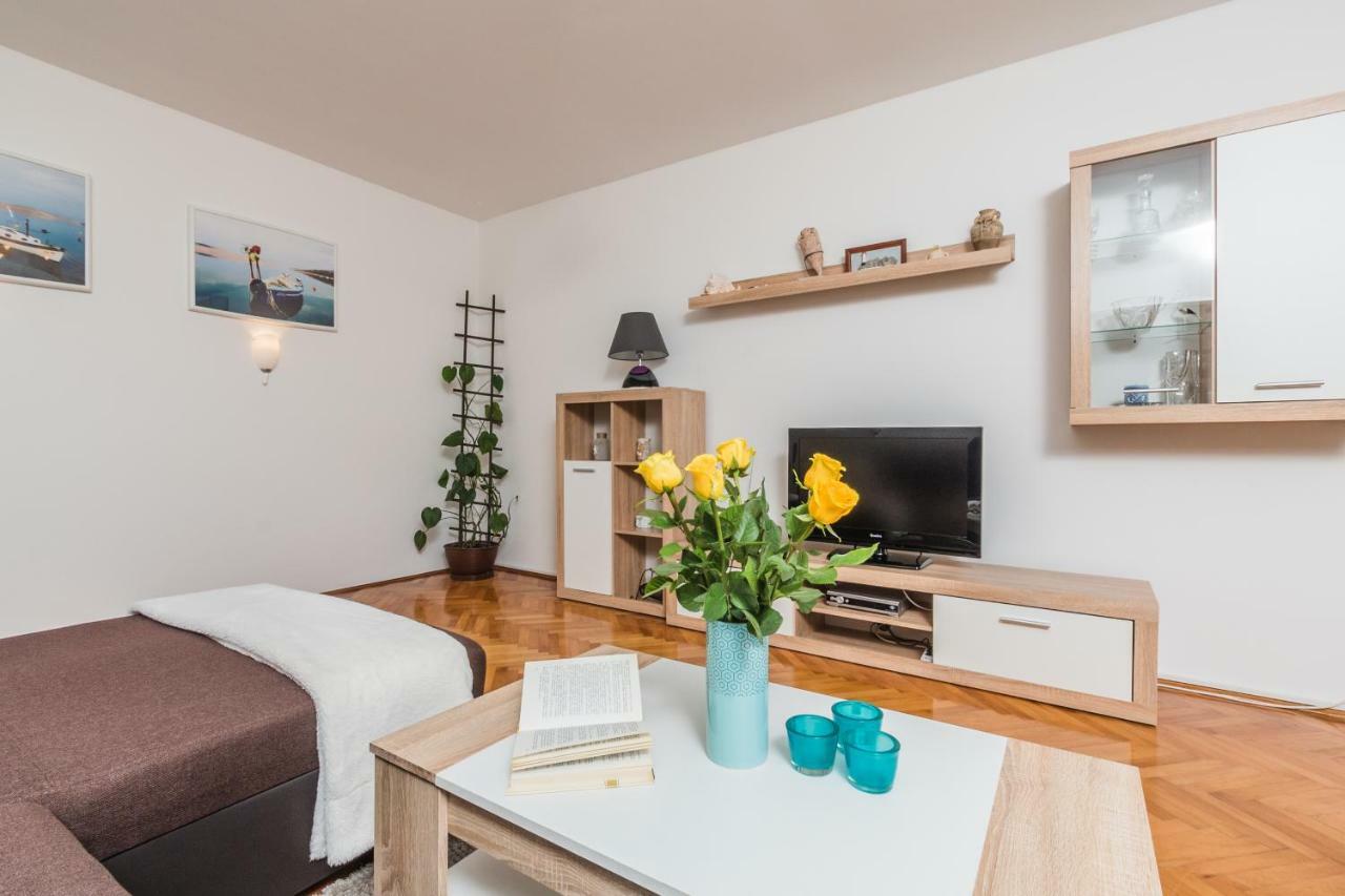 Apartment Marty تْسْغيكفانِتْسا المظهر الخارجي الصورة