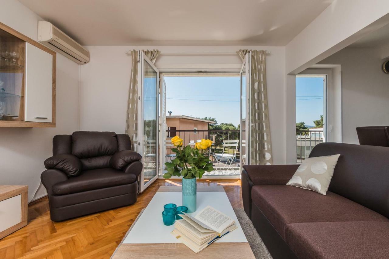 Apartment Marty تْسْغيكفانِتْسا المظهر الخارجي الصورة